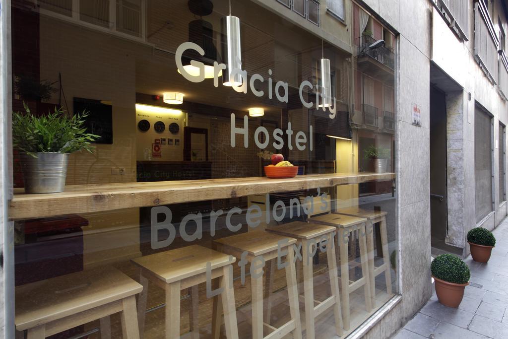 Gracia City Hostel Barcelona Exterior foto A hostel in Barcelona, Spain